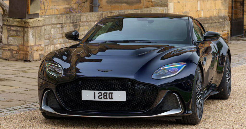 Aston Martin DBS Superleggera 2024